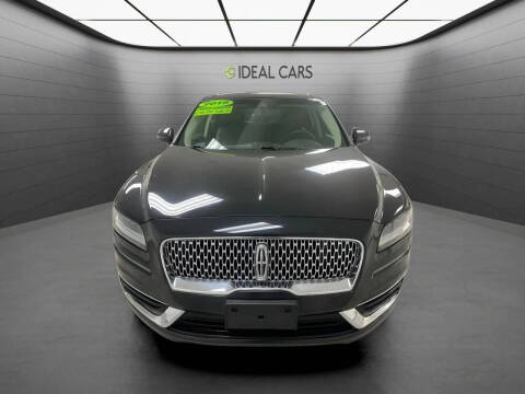 2019 Lincoln Nautilus Select