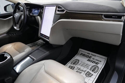 2015 Tesla Model S