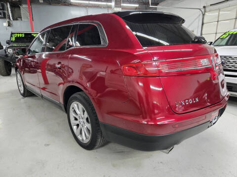 2014 Lincoln MKT