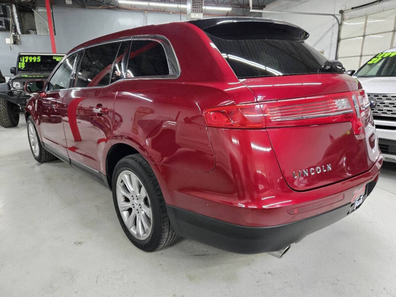 2014 Lincoln MKT