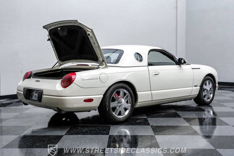 2002 Ford Thunderbird Deluxe