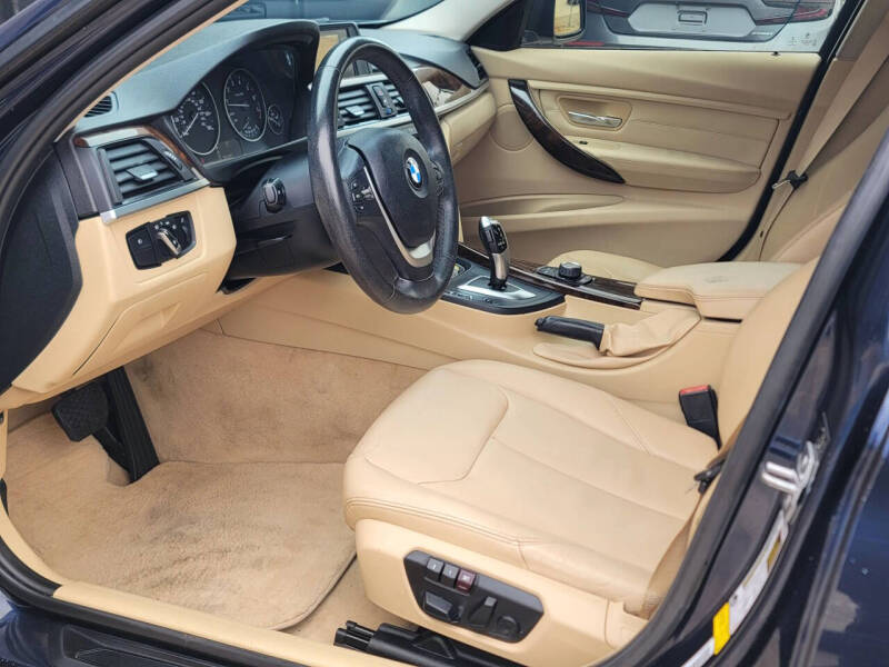 2015 BMW 3 Series 328i