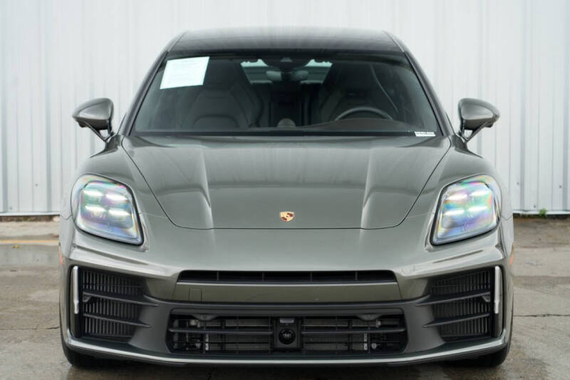 2025 Porsche Panamera 4 E-Hybrid