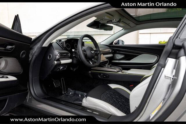 2025 Aston Martin Vanquish