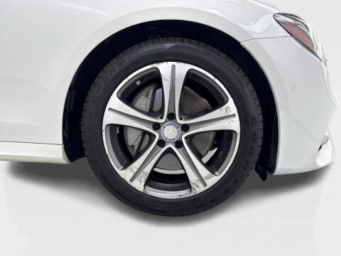 2017 Mercedes-Benz E-Class E 300 4MATIC