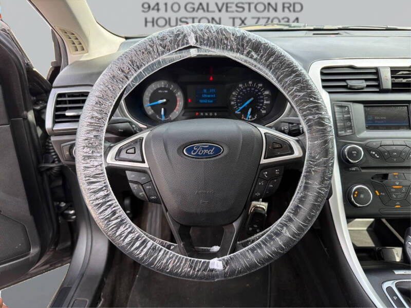 2015 Ford Fusion S