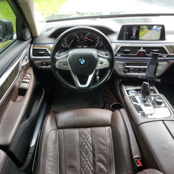 2017 BMW 7 Series 740i