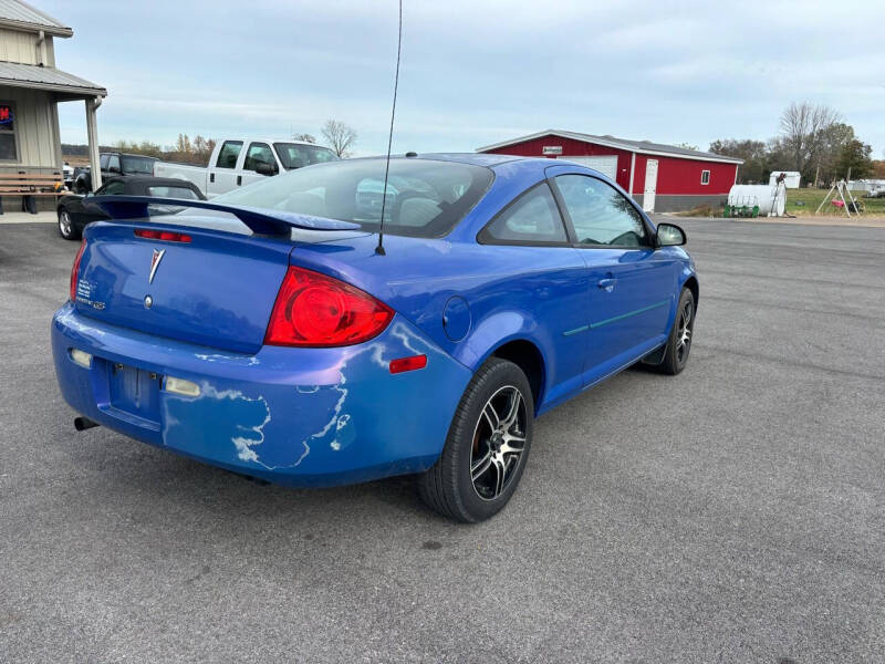 2008 Pontiac G5 Base photo 3