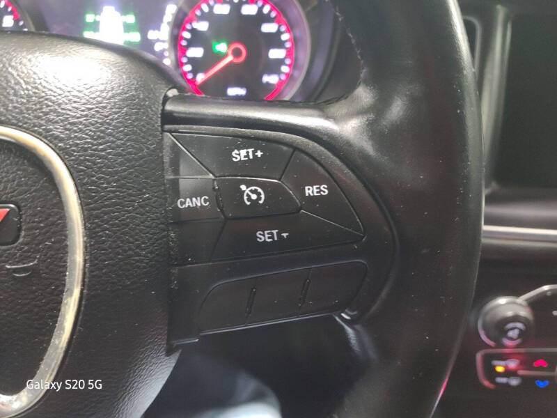 2015 Dodge Charger SE