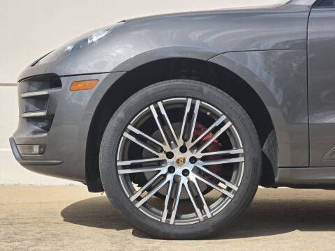 2016 Porsche Macan Turbo