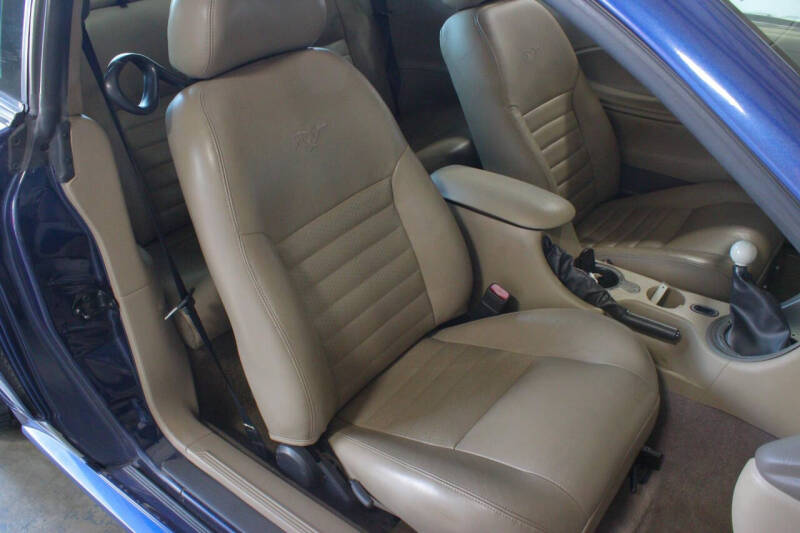 2003 Ford Mustang