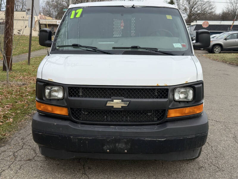 2017 Chevrolet Express Cargo Work Van's photo