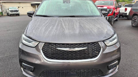 2023 Chrysler Pacifica Touring L