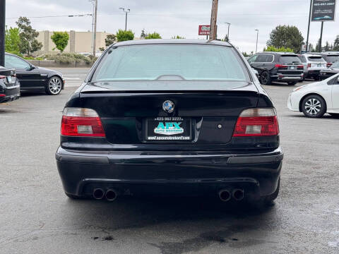 2003 BMW M5