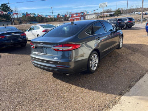 2020 Ford Fusion SE