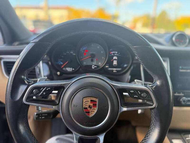 2018 Porsche Macan S