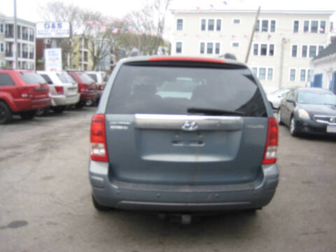 2007 Hyundai Entourage GLS