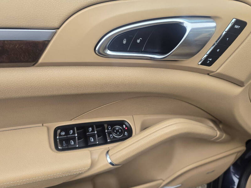 2013 Porsche Cayenne Tiptronic