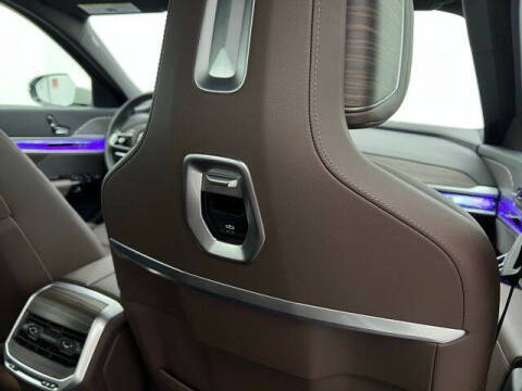 2025 BMW 7 Series 740i xDrive