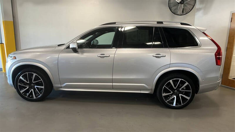 2019 Volvo XC90 T6 Momentum