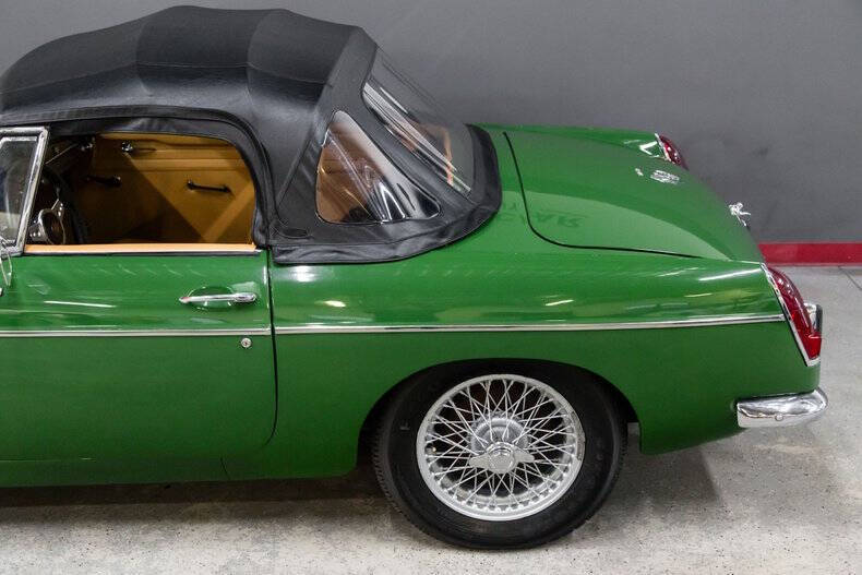 1967 MG RESTORED MG B