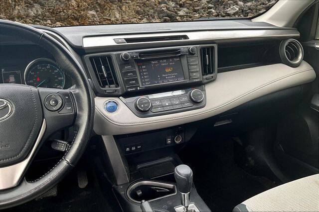 2016 Toyota RAV4 Hybrid XLE