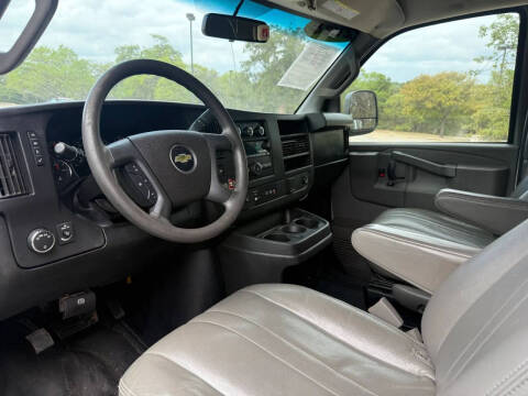 2018 Chevrolet Express LS 3500