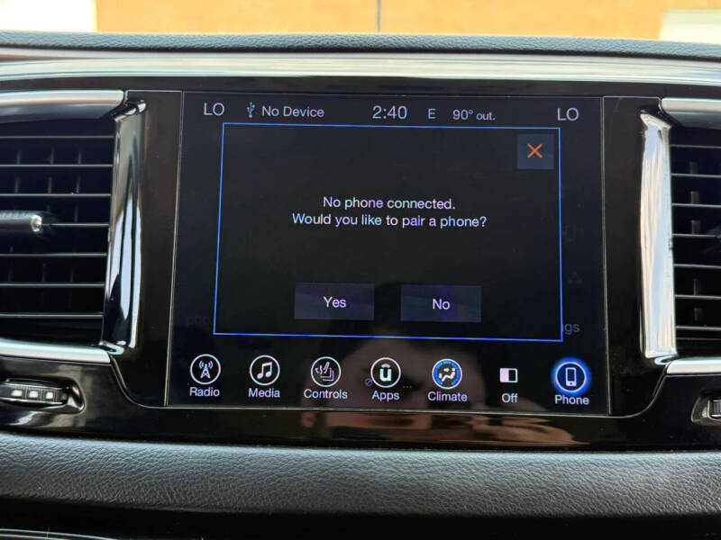 2017 Chrysler Pacifica Touring-L Plus
