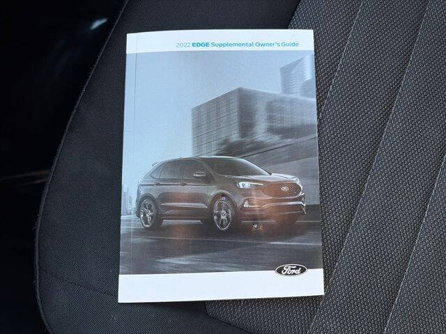 2022 Ford Edge SE