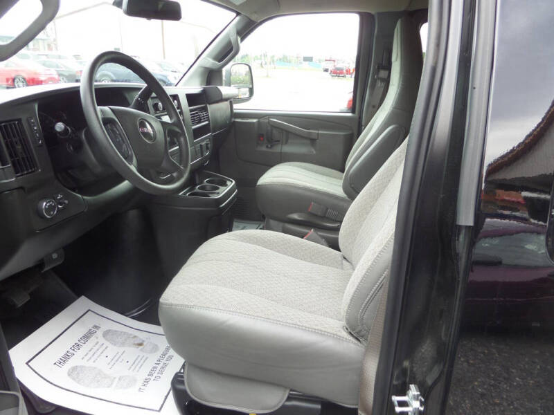 2025 GMC Savana LT 2500