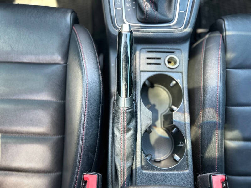 2017 Volkswagen Golf GTI SE