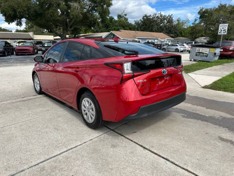 2019 Toyota Prius L Eco