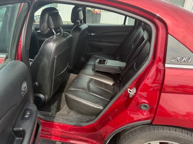 2013 Chrysler 200 Limited