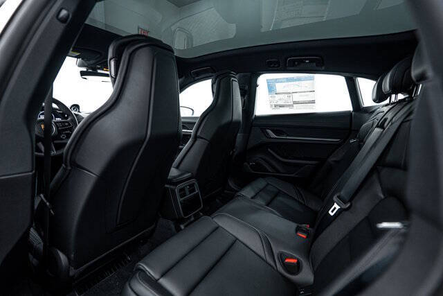 2025 Porsche Taycan 4 Cross Turismo