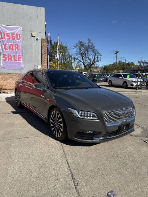 2017 Lincoln Continental Black Label's photo