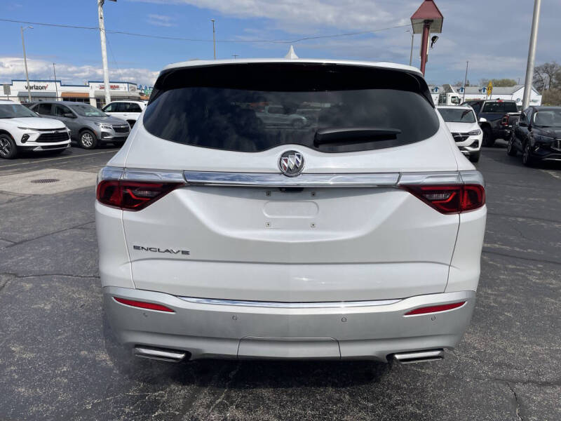 2024 Buick Enclave Essence