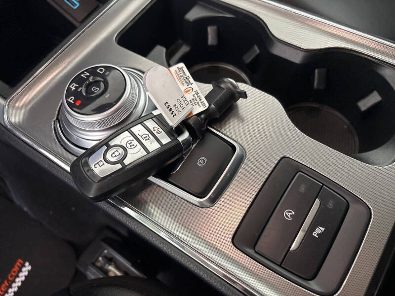 2024 Ford Edge Titanium