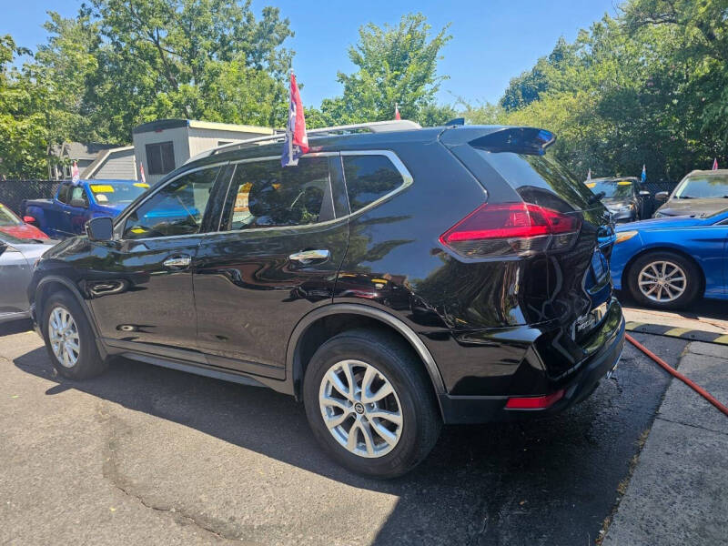 2018 Nissan Rogue SV