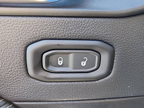 2025 Jeep Gladiator High Tide