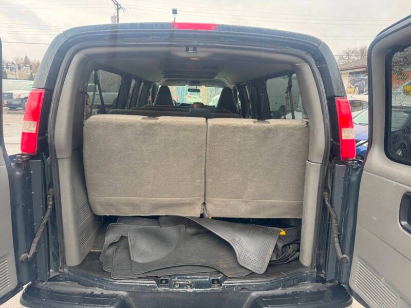 2017 Chevrolet Express LT 3500