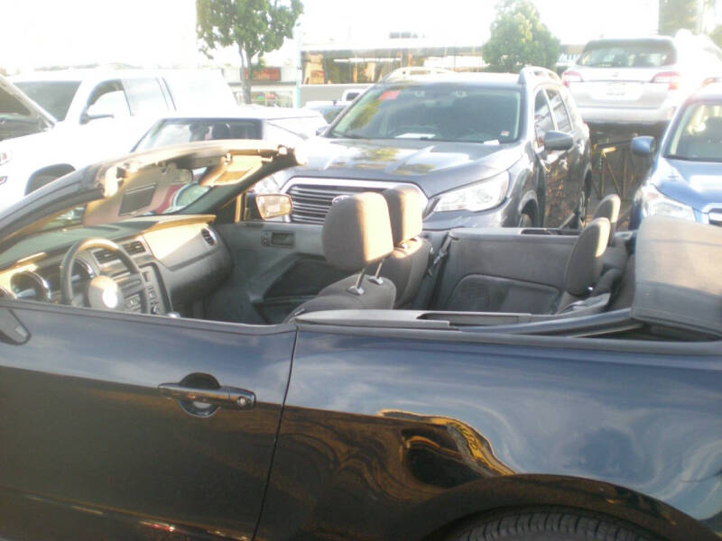 2012 Ford Mustang V6