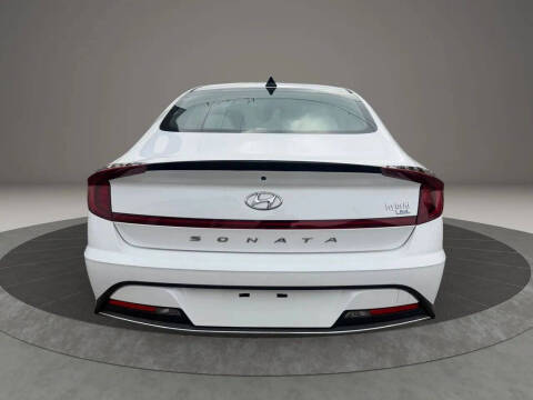 2022 Hyundai Sonata Hybrid Blue