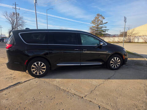 2022 Chrysler Pacifica Hybrid Limited