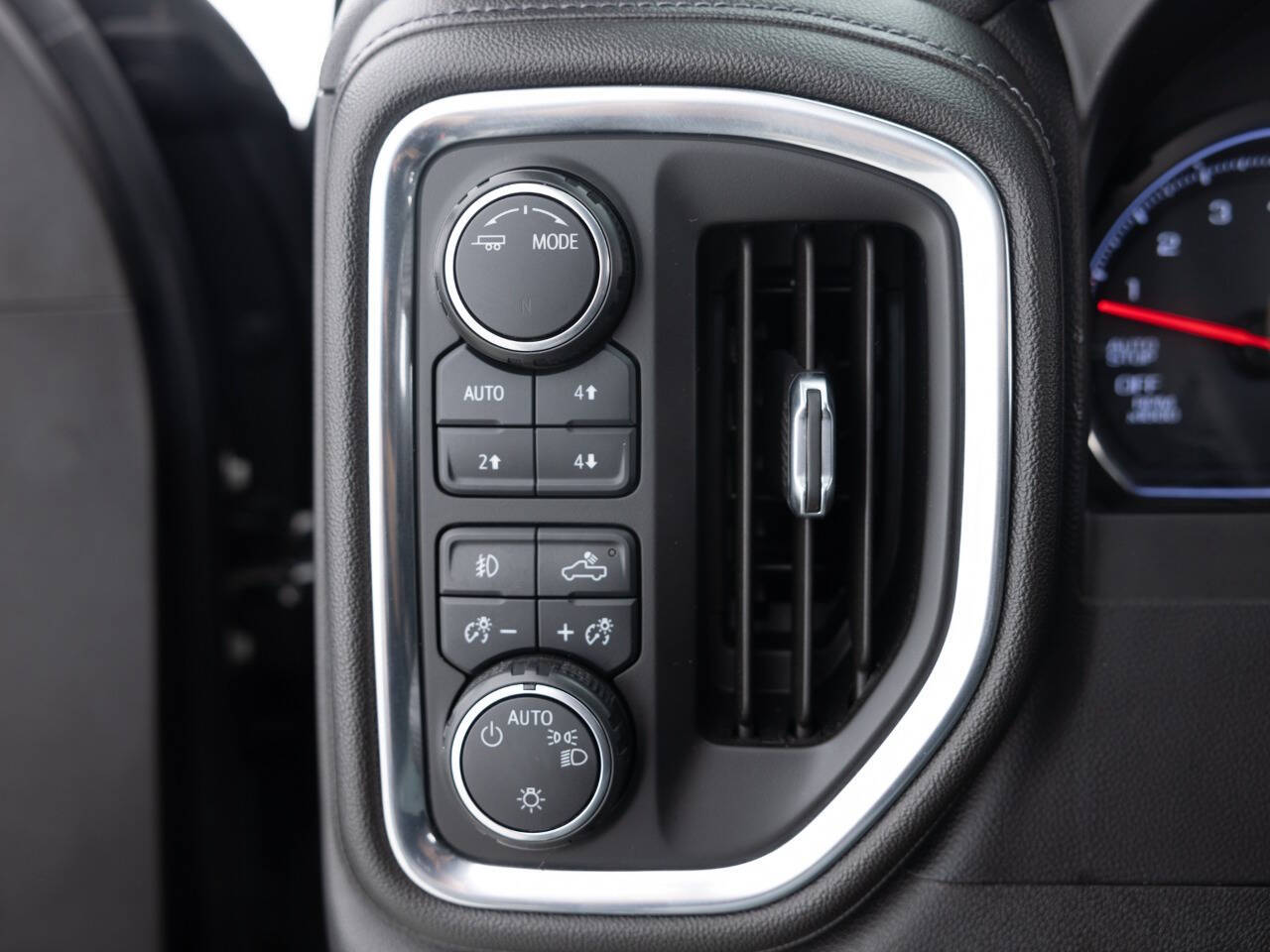 Used Car 2020 Chevrolet Silverado 1500  Lt Trail Boss 4x4 4dr Crew Cab 5.8 Ft. Sb For Sale Under $40,000 In Coal City, Illinois