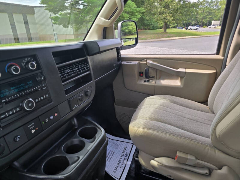 2016 GMC Savana 2500