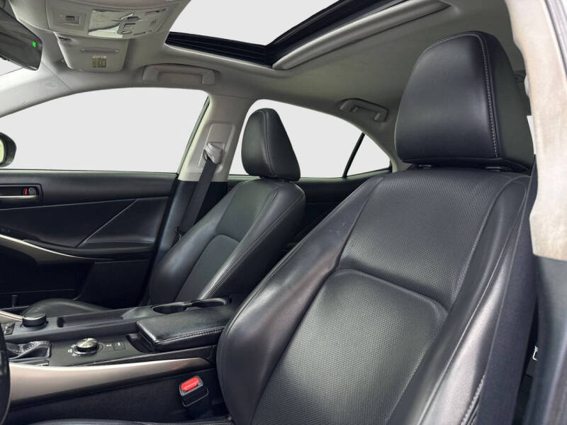 2020 Lexus IS 300