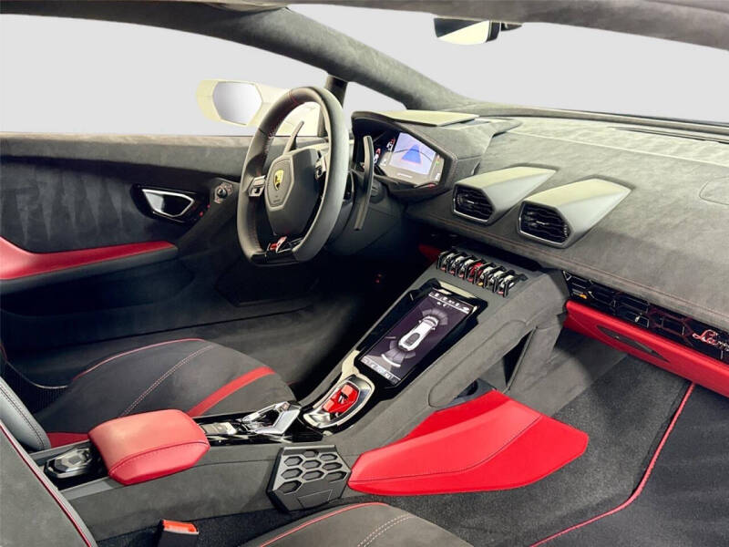 2024 Lamborghini Huracan Tecnica