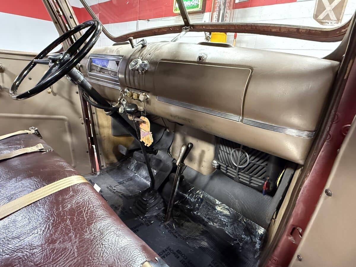 1946 Chevrolet 3100 38