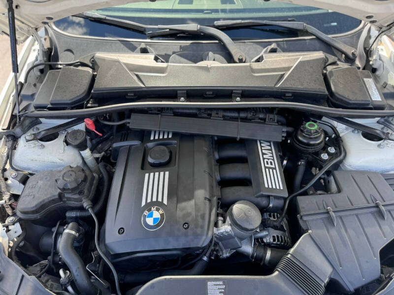 2011 BMW 3 Series 328i