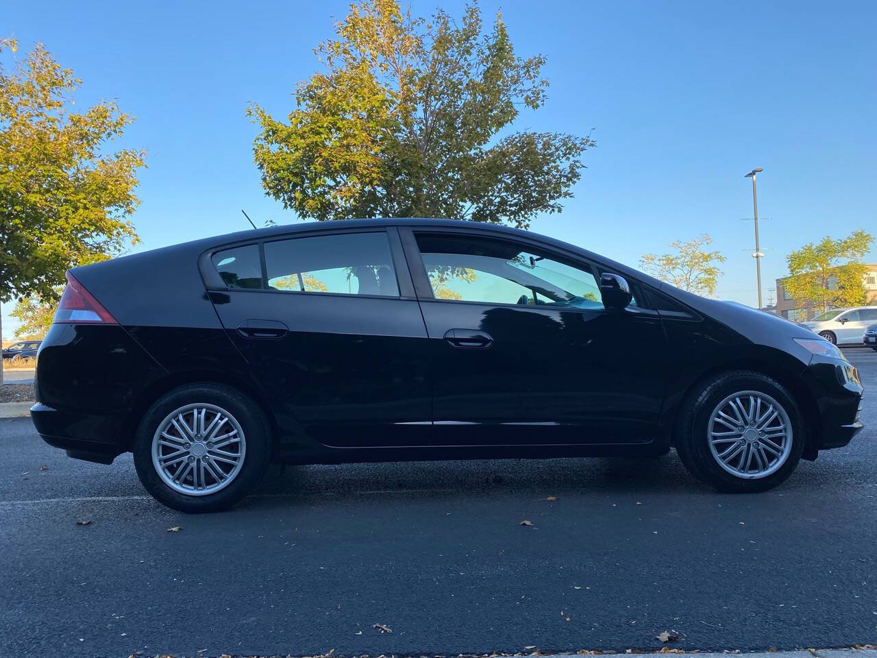 2012 Honda Insight for sale at Ideal Cars LLC in Skokie, IL